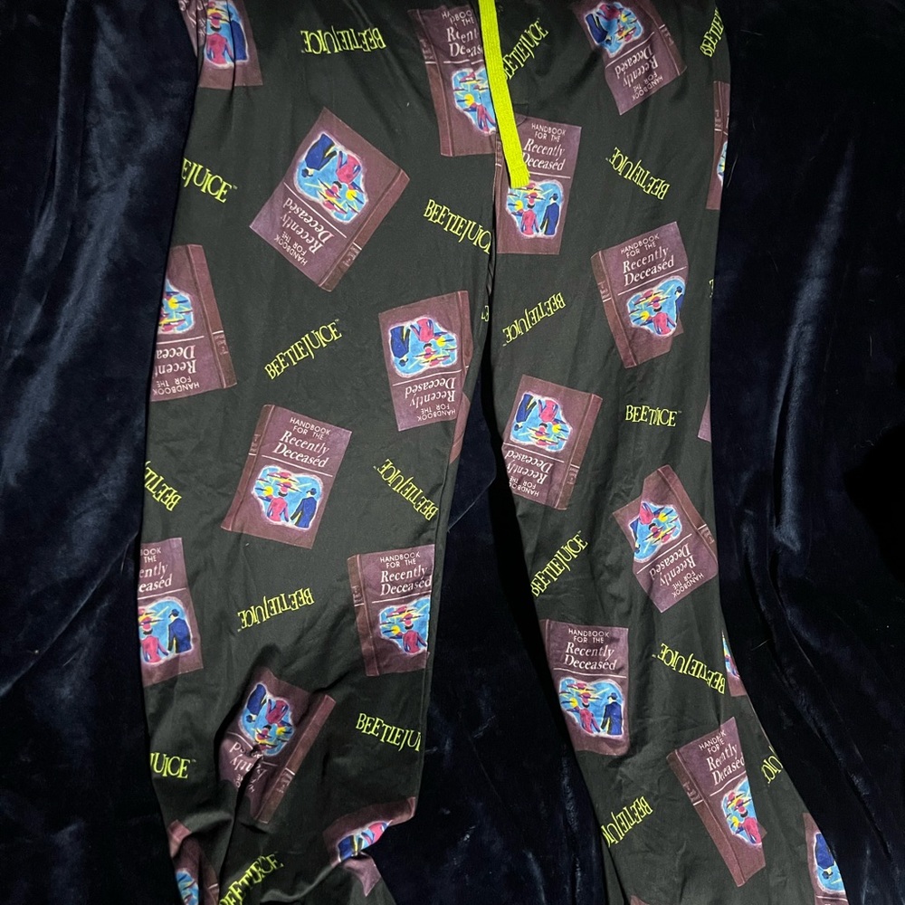 Women's Beetlejuice Pajama Pants - Black